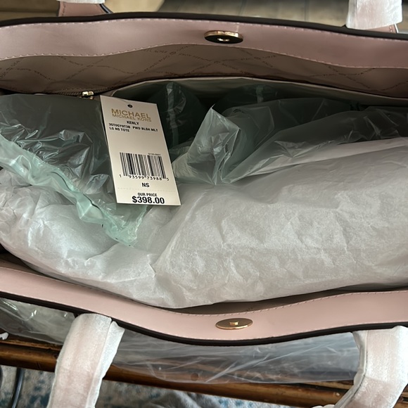 Michael Kors Blush Large Tote - Picture 4 of 4